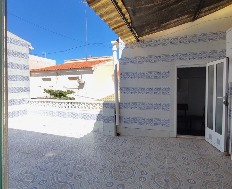 4 Bedroom Apartment for Sale * Lo Pagan * Only 400 meters from the beach * Close to any amenities €155,000*